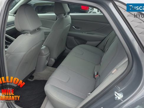 Used 2024 Hyundai Elantra SE FWD image 23