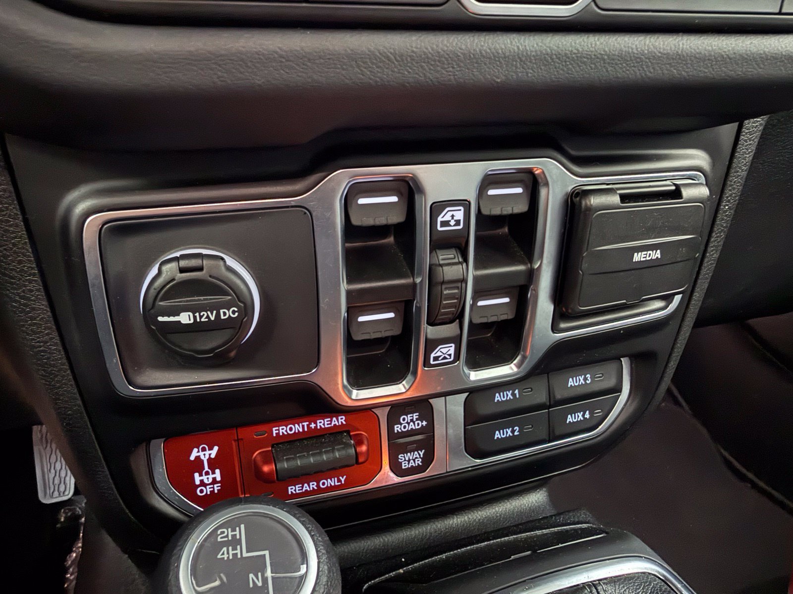 Used 2026 Jeep Wrangler Unlimited Rubicon AWD/4WD image 18