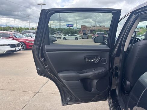 Used 2025 Honda HR-V EX-L image 34