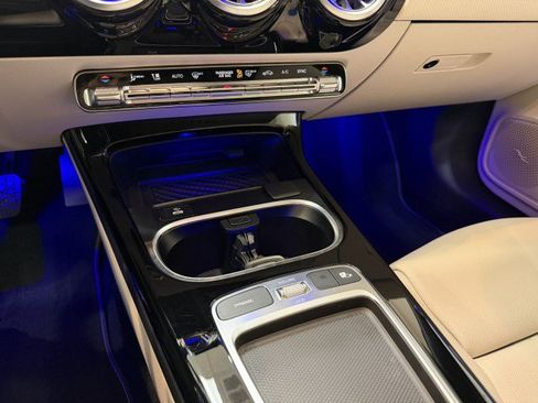 Certified 2025 Mercedes-Benz CLA 250 image 12