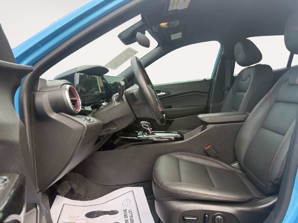 Used 2026 Chevrolet Trax RS FWD image 9
