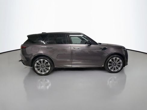 Used 2024 Land Rover Range Rover Sport Dynamic SE AWD/4WD image 8