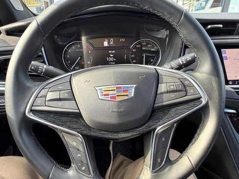 Used 2025 Cadillac XT5 Premium Luxury image 21