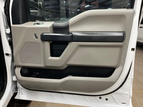 Used 2022 Ford F250 XL w/ Power Equipment Group image 20