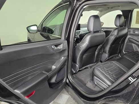 Used 2024 Ford Escape SE w/ PHEV Premium Package image 17