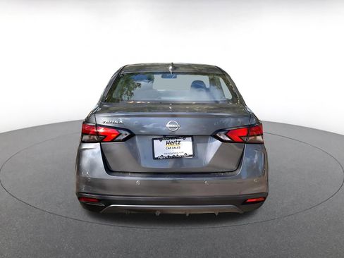 Used 2025 Nissan Versa SV image 6