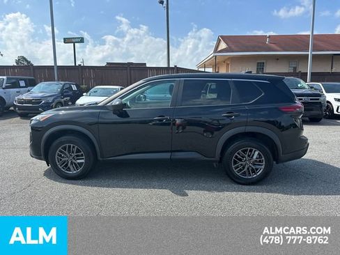 Used 2024 Nissan Rogue S FWD image 9