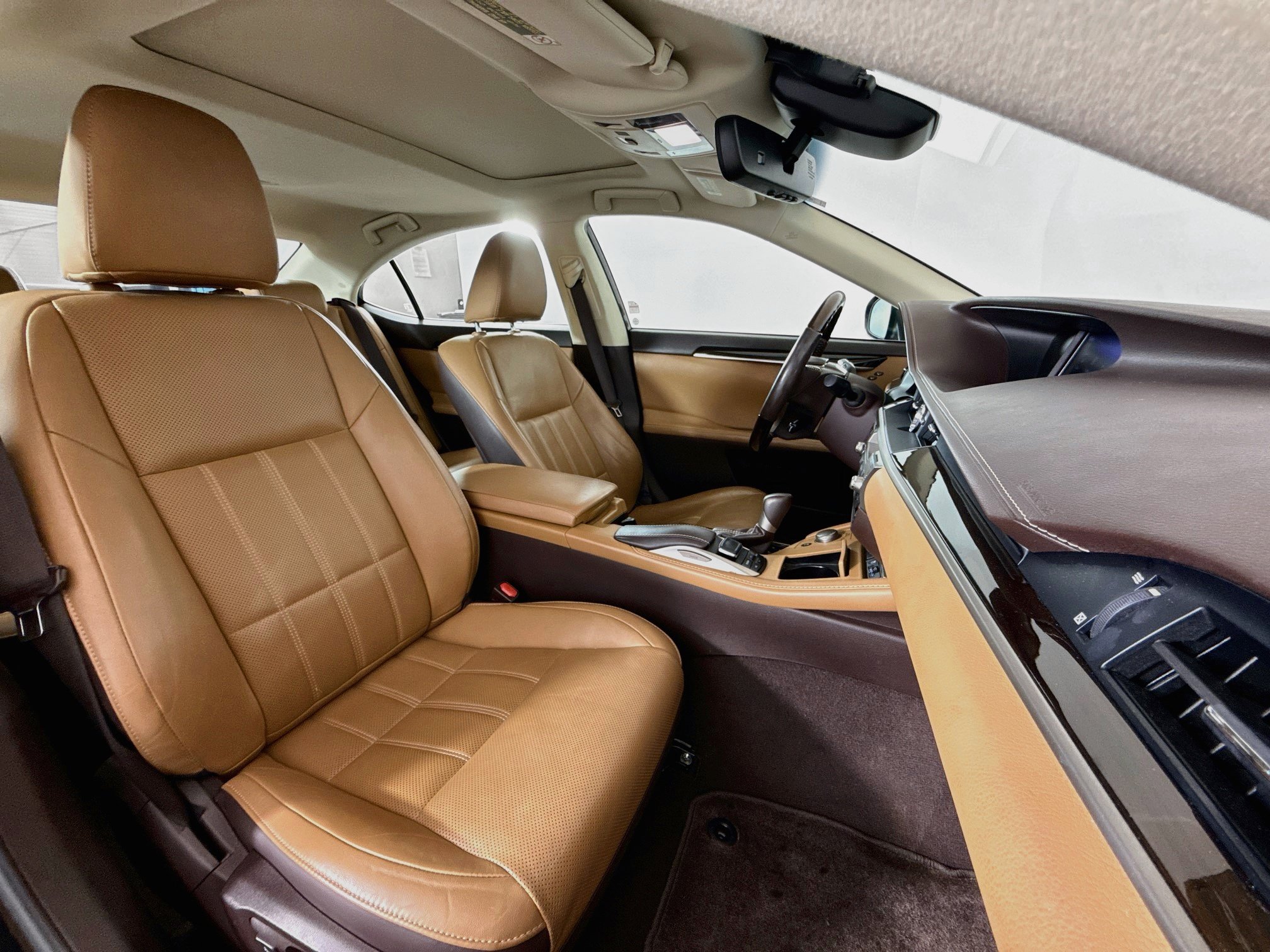 Used 2018 Lexus ES 350 w/ Luxury Package w/Wood Trim FWD image 27