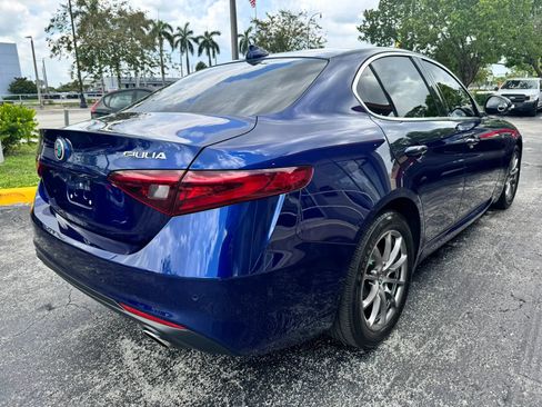Used 2018 Alfa Romeo Giulia AWD image 5