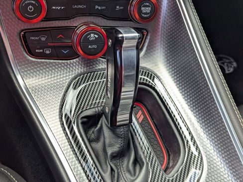 Used 2018 Dodge Challenger SRT Hellcat image 6