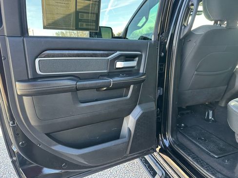 Used 2021 RAM 3500 Big Horn w/ Level 1 Equipment Group image 27