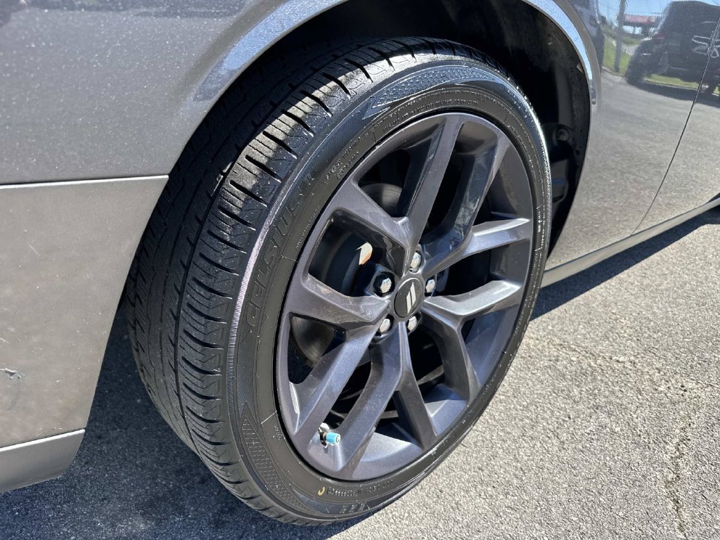 Used 2019 Dodge Challenger R/T w/ Blacktop Package RWD image 24