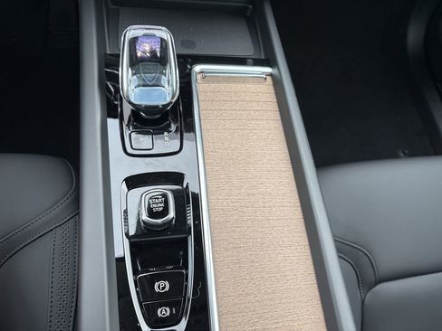 New 2026 Volvo XC60 T8 Plus w/ Protection Package Premier AWD/4WD image 29