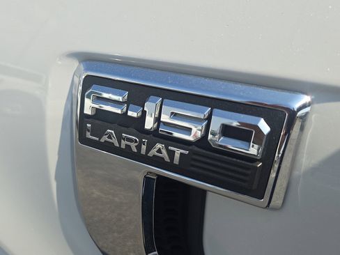 Used 2021 Ford F150 Lariat image 10