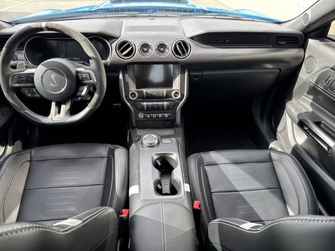 Used 2022 Ford Mustang Shelby GT500 w/ Technology Package image 4