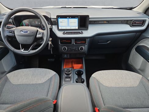 Certified 2023 Ford Maverick XLT w/ XLT Luxury Package image 9