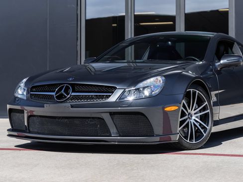 Used 2009 Mercedes-Benz SL 65 AMG image 3