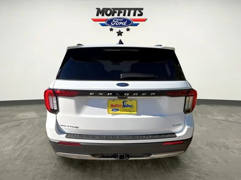 New 2026 Ford Explorer Active w/ Active Comfort Package image 6