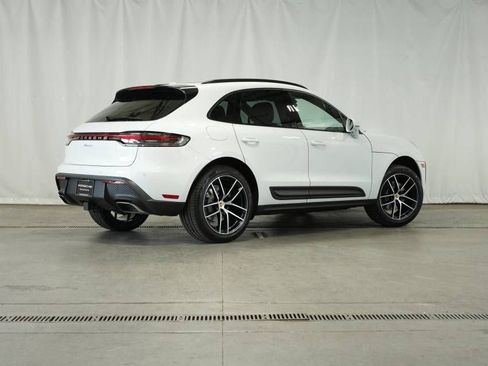 Certified 2025 Porsche Macan AWD/4WD image 7