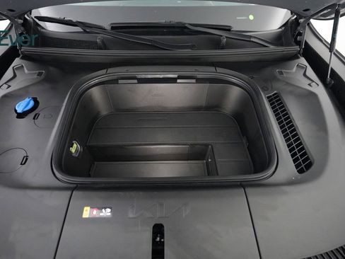 Used 2024 Kia EV9 GT-Line image 27