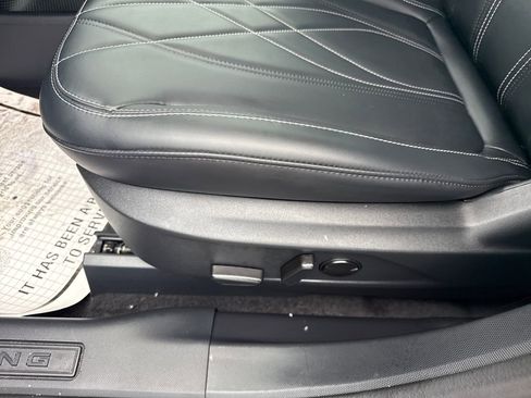 Used 2023 Ford Mustang Mach-E Select image 25