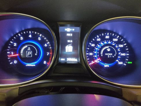 Used 2014 Hyundai Santa Fe GLS image 23