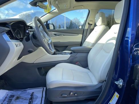 Used 2024 Cadillac XT5 Premium Luxury w/ LPO, Floor Liner Package image 21