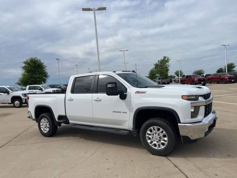 Used 2022 Chevrolet Silverado 2500 LT w/ Convenience Package image 7