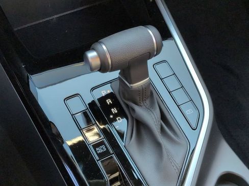 New 2026 Kia Niro LX FWD image 16