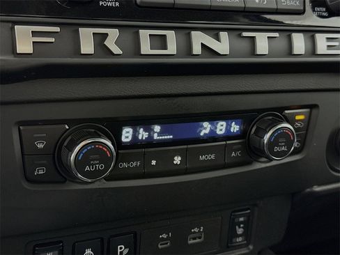 Certified 2025 Nissan Frontier SV w/ SV Convenience Package image 8