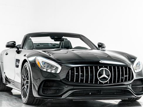 Used 2018 Mercedes-Benz AMG GT C image 3