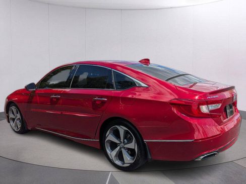 Used 2018 Honda Accord Touring image 5