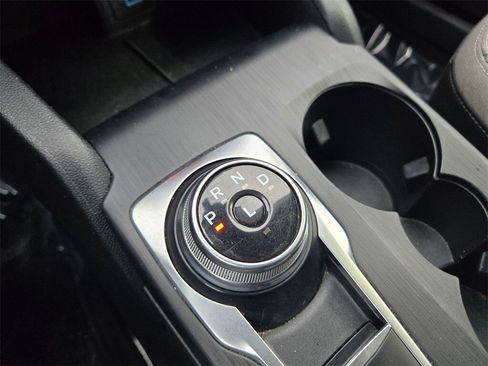 Used 2022 Ford Escape SE w/ SE Sport Appearance Package image 20