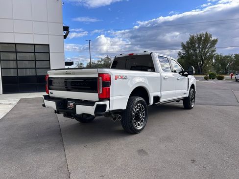 Used 2025 Ford F250 Platinum AWD/4WD image 3