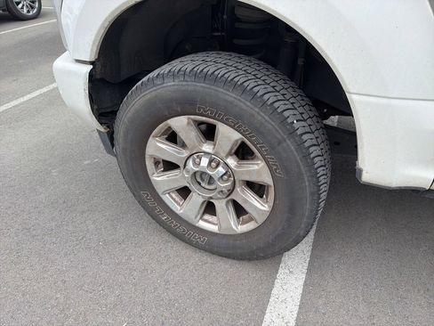 Used 2019 Ford F250 Platinum w/ Platinum Ultimate Package image 25