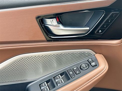 Used 2024 Acura MDX FWD w/ Technology Package image 19