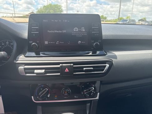 Used 2022 Kia Seltos LX image 11