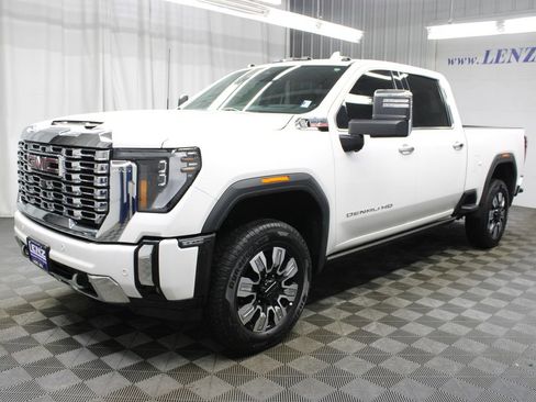Used 2025 GMC Sierra 3500 Denali w/ Denali Reserve Package AWD/4WD image 7