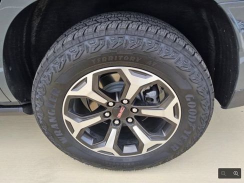Used 2026 GMC Yukon AT4 Ultimate AWD/4WD image 6
