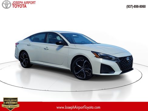 Used 2025 Nissan Altima 2.5 SR FWD image 1