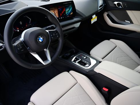 Used 2026 BMW 228i w/ Technology Package image 10