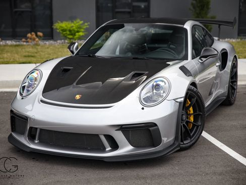 Used 2019 Porsche 911 GT3 RS image 2