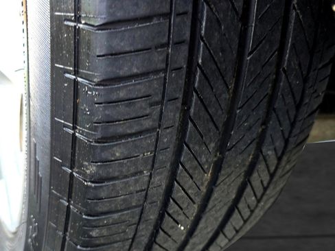 Used 2004 Cadillac XLR image 54