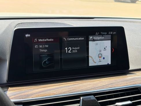 Used 2018 BMW 530e RWD image 20