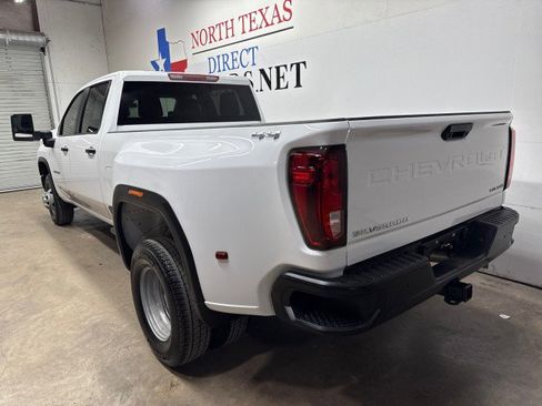 Used 2025 Chevrolet Silverado 3500 W/T image 9