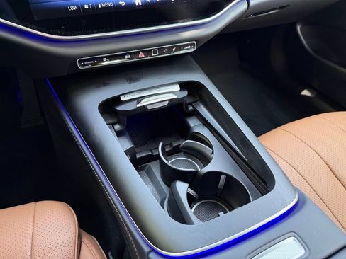 New 2027 Mercedes-Benz E 450 4MATIC Sedan image 23