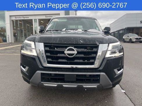 Used 2023 Nissan Armada SL w/ Captain's Chairs Package image 2