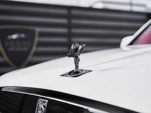 Used 2023 Rolls-Royce Cullinan Black Badge w/ Driver's Package image 8