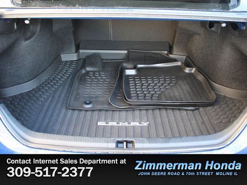 Used 2023 Toyota Camry XLE w/ Navigation Package image 6