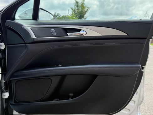 Used 2018 Lincoln MKZ Premiere FWD image 22